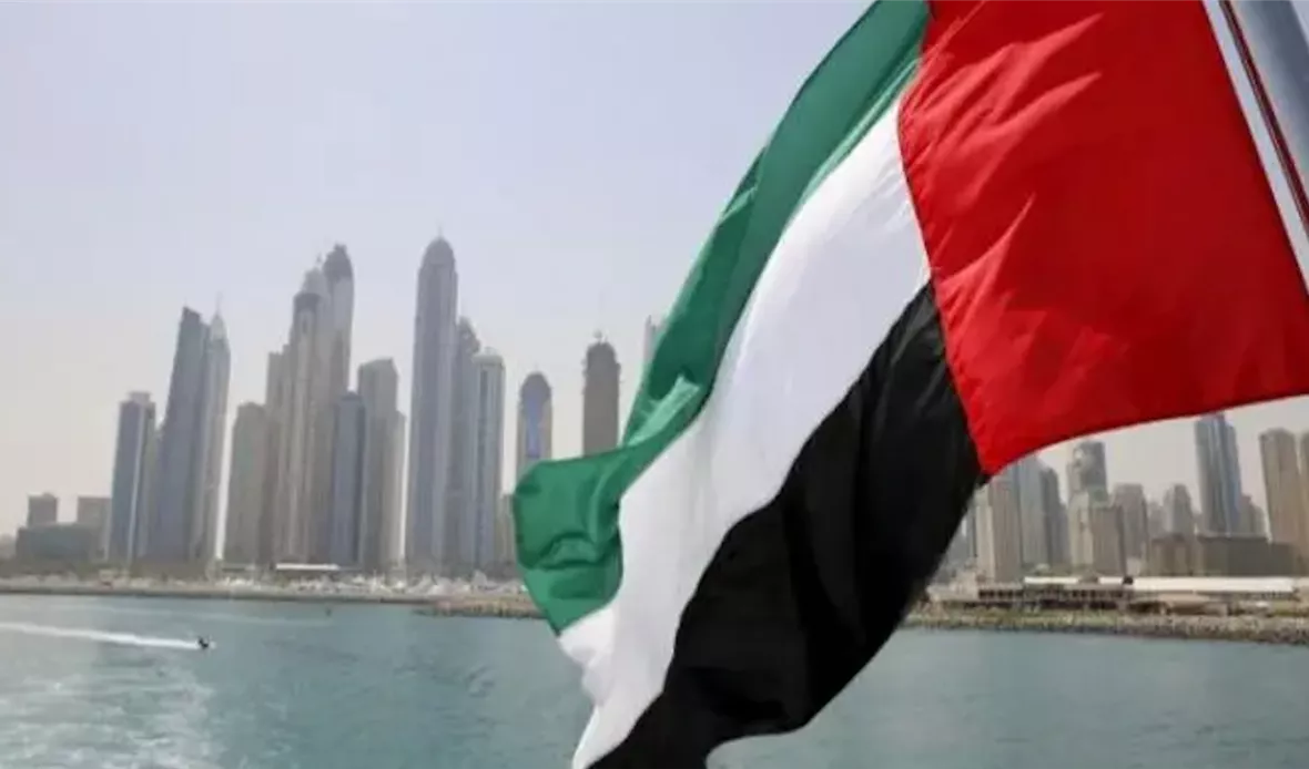 الإمارات تجري تعديلات