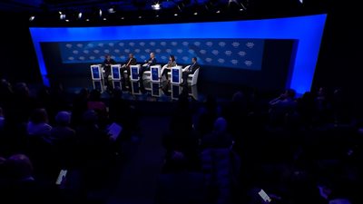 من سويسرا.. الرئيس الزُبيدي: حماية الملاحة مسؤولية دولية 