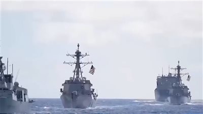 صحيفة أمريكية تكشف استراتيجية واشنطن في مواجهة تهديدات الحوثيين 