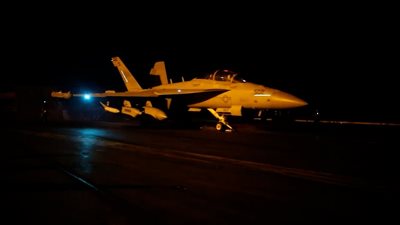 الحوثي يتوقع ضربات أميركية على موانئ الصليف والحديدة