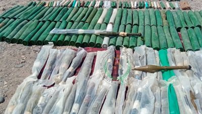 قوات الحزام الأمني تضبط عصابة تهريب أسلحة بلحج