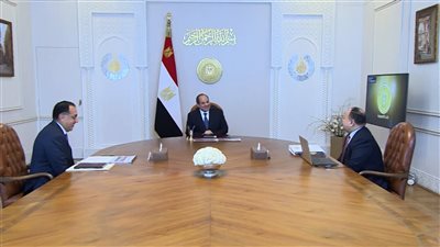 الرئيس المصري يوجه برفع الحد الأدنى للأجور بنسبة النصف