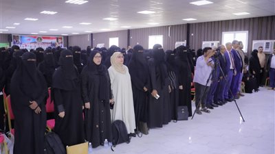 اللواء بن بريك يلتقي ممثلات عن الاتحادات والأحزاب والمنظمات بحضرموت