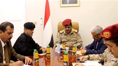 وزير الدفاع يناقش مع اللجنة الأمنية العليا الخطة الأمنية لشهر رمضان المبارك