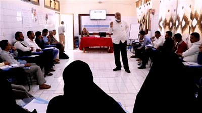 تدشين دورة معالجة الإسهال المائي الحاد والكوليرا بالضالع