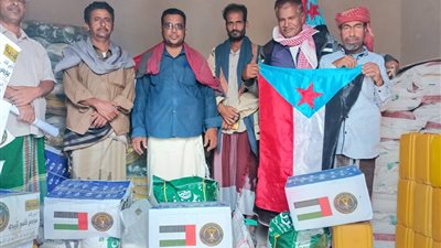 تدشين توزيع السلال الغذائية على الأسر الأشد احتياجا بمديرية الضليعة بحضرموت