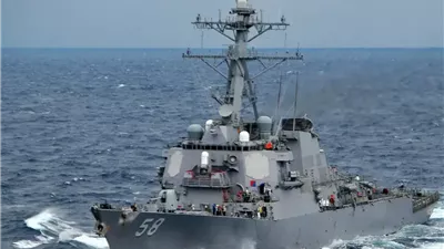 الجيش الأمريكي: دمرنا 4 مسيرات حوثية استهدفت سفينة في البحر الأحمر