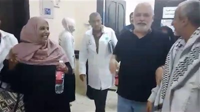 اختتام المخيم الطبي الرمضاني المجاني في مديرية التواهي بالعاصمة عدن