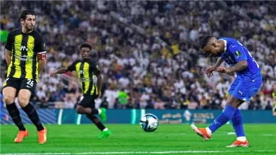  الهلال السعودي يتأهل إلى نهائي كأس خادم الحرمين الشريفين بعد الفوز على الاتحاد 