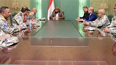 المحرّمي يبحث مع قيادة خفر السواحل تعزيز الأمن البحري ومكافحة التهريب