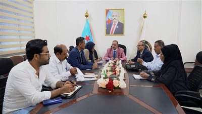 فريق الحوار الوطني يناقش خطة عمله على المستوى السياسي والإعلامي 