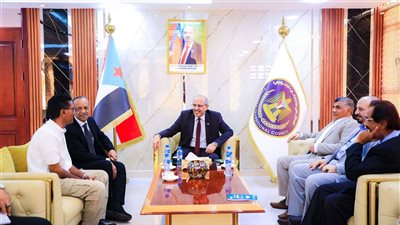 الكثيري يشيد بمستوى الاستقرار الأمني الذي تشهده مديريات ساحل حضرموت