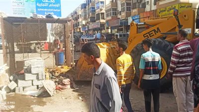 السلطة المحلية بالبريقة تنفذ حملة إزالة للعشوائيات بالشارع الرئيسي ومدينة إنماء