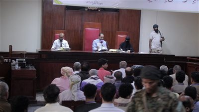 عاجل.. الحكم بإعدام المدعو أمجد خالد و7 أخرين متهمين في تفجير موكب المحافظ لملس ومطار عدن 