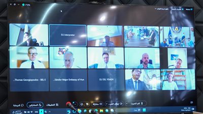 الرئيس الزُبيدي يناقش مع سفراء دول الاتحاد الأوروبي تطورات الأوضاع الإنسانية في بلادنا