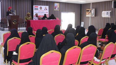 انتقالي أرياف المكلا ينظم محاضرة سياسية للناشطات بالمديرية