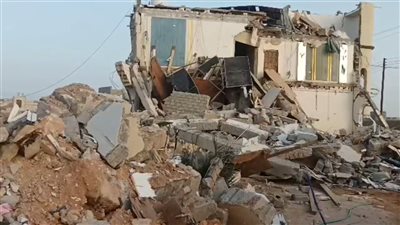 مصرع 8 أشخاص في حادث انهيار منزل بمحافظة المهرة 