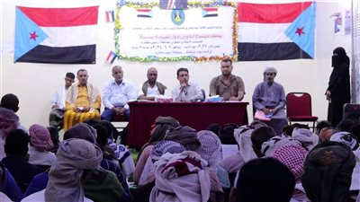 انتقالي سقطرى يعقد اجتماعاً موسعاً ويبحث تعزيز العمل التنظيمي ومعالجة قضايا المواطنين 