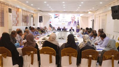 ندوة سياسية بالعاصمة عدن حول الشراكة الوطنية والرؤية الجامعة 