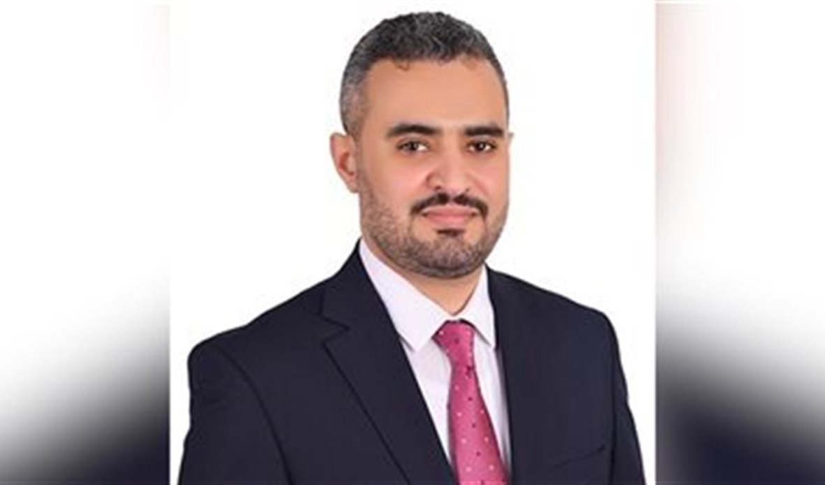 عبدالعزيز الشيخ -