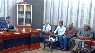 محافظ شبوة يثمن تدخلات منظمة أطباء بلا حدود بمستشفى عتق العام