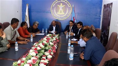 رئيس انتقالي شبوة يرأس اجتماعاً مشتركاً للوقوف أمام مستجدات الأوضاع بالمحافظة 