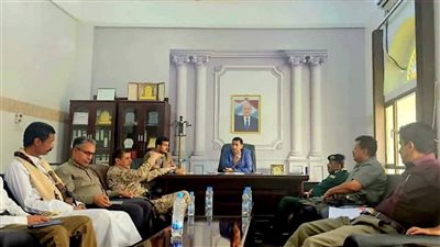 اجتماع مشترك في شبوة يناقش تداعيات تدفق المهاجرين غير الشرعيين