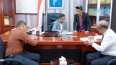 محافظ شبوة يصادق على عقد توريد أجهزة لمعامل كلية الحاسوب بجامعة شبوة