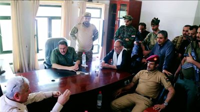 اللواء الشعيبي يشهد مراسيم التسليم والاستلام لأمن المنطقة الحرة بعدن