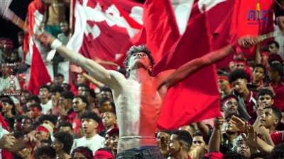 شاهد حماس وحضور جماهير نادي #التلال وتفاعلهم في نهائي #كأس_العاصمة_عدن2