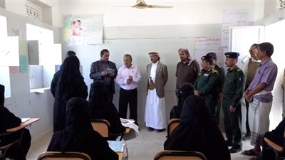 محافظ شبوة يدشن زياراته الميدانية لمديريات المحافظة ويحيي تضحيات أبناء بيحان