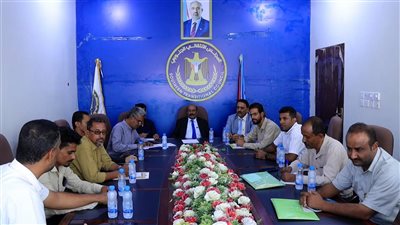 تنفيذية انتقالي شبوة تحذر من تحركات القوى المعادية للأحزاب اليمنية وتداعياتها على المحافظة