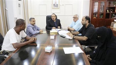 بن ماضي يوجه بتقديم المساعدة للأسرة المتضررة من حريق التهم منزلها بالمكلا