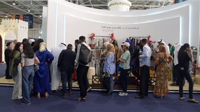 تراث وفنون مبهرة في جناح الإمارات بـ«معرض الفروسية» بالمغرب