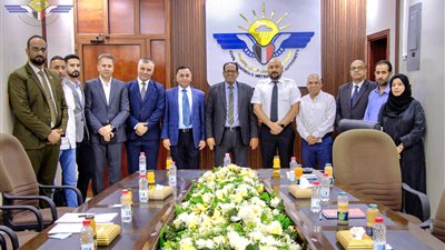 رئيس هيئة الطيران يبحث مع فريق فني أردني استئناف رحلات طيران الملكية الأردنية إلى مطار عدن 