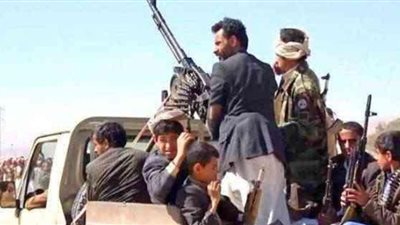 إصابة امرأة بقصف حوثي لقرية 