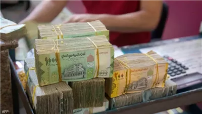 العملة المحلية تواصل التراجع... والبنك المركزي يستجدي دعماً دولياً 