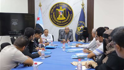 الأمانة العامة تعقد لقاءً تشاوريًا بالإدارات التنظيمية في الهيئات التنفيذية للمجلس بالمحافظات