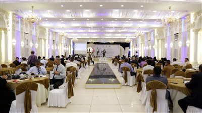 بحضور الوزير الوالي.. اختتام ندوة تعريفية بجائزة الشارقة في المالية العامة بعدن 