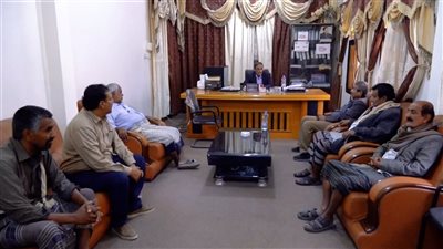 هشلة يشيد بخدماتها الإدارية والتقاعدية لموظفي الدولة بشبوة