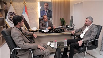 الخبجي يلتقي رئيس قطاع الإذاعة والتلفزيون الجنوبي للاطلاع على الخطط الإعلامية القادمة