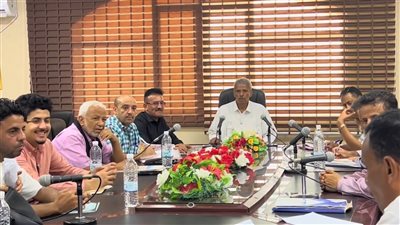 محافظ لحج يؤكد دعم المشاريع الزراعية والصناعية المحلية