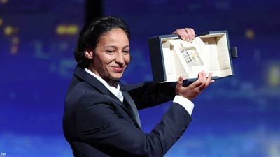 الممثلة الفرنسية نادية مليتي تحصد جائزة أفضل ممثلة في مهرجان كان