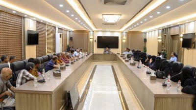 الوزير السقطري يشيد بجهود الهيئة العامة للمصائد السمكية بخليج عدن