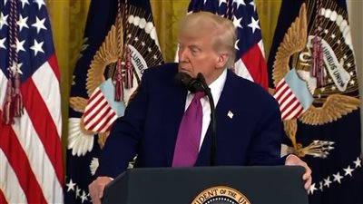 ترامب في مؤتمر صحفي بالبيت الأبيض يعلن عن ضربة وشيكة على إيران