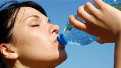 في الأجواء الحارة.. 7 أطعمة تحافظ على رطوبة جسمك وتحميك من الجفاف