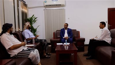 الزعوري يشيد بجهود هيئة الخليج وعدن في دعم الفئات الأشد احتياجاً 