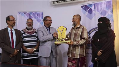 الوزير الزعوري يشيد بتجربة تعاونية لبعوس الاستهلاكية ويؤكد دعم الوزارة لتعزيز العمل التعاوني