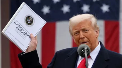 ترامب يعتزم إبلاغ 150 دولة بفرض رسوم جمركية 15%