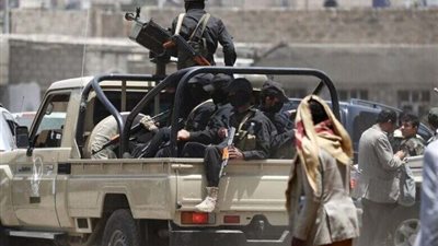 تقرير.. الحوثيون يصعّدون ضد التجار.. إغلاق أسواق في إب وضرائب بصنعاء تشعل الاحتجاجات